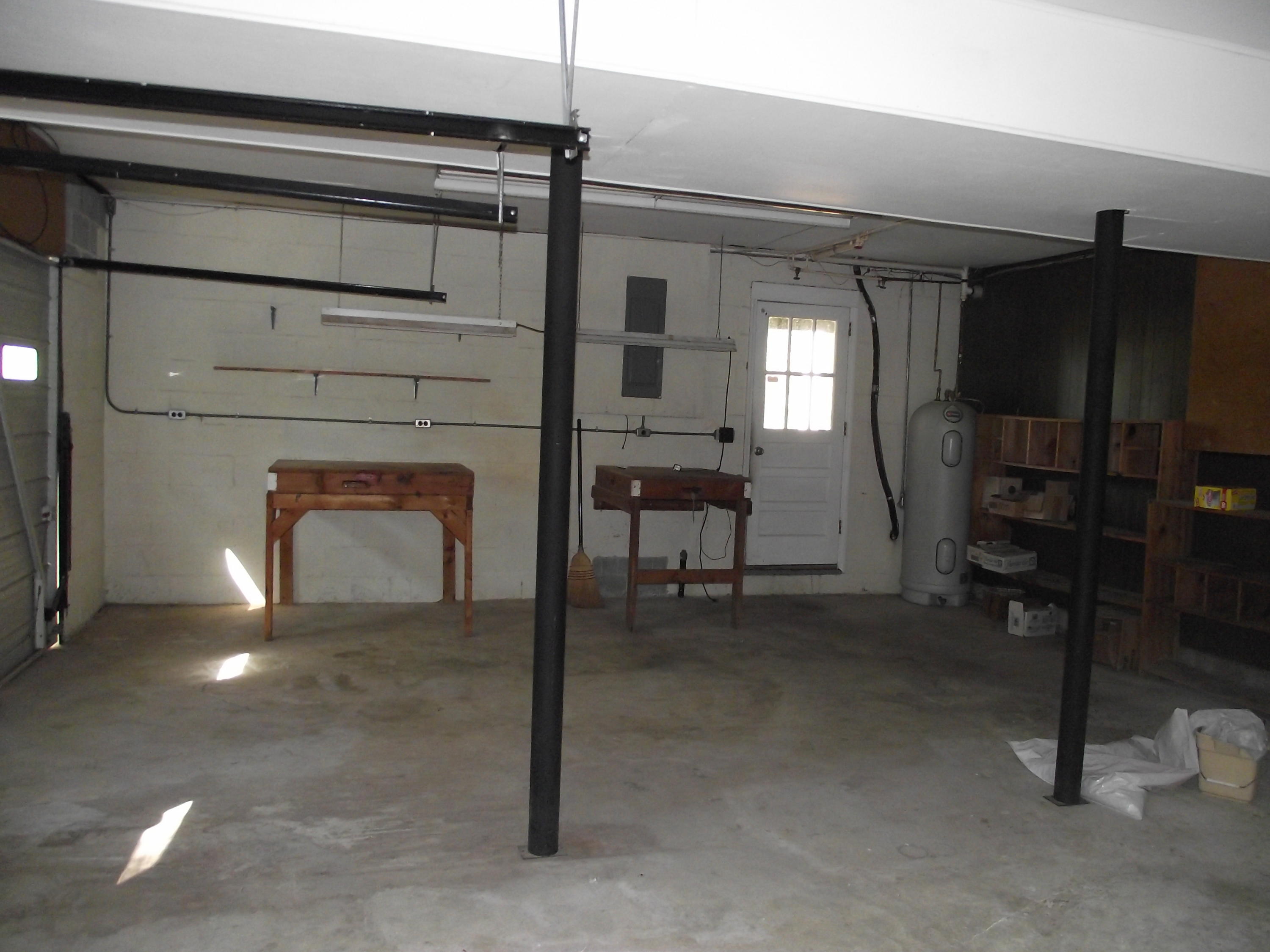 6565 Francis Spring Road Whitwell, TN 37397 - Photo 27 of 33 Garage (2)