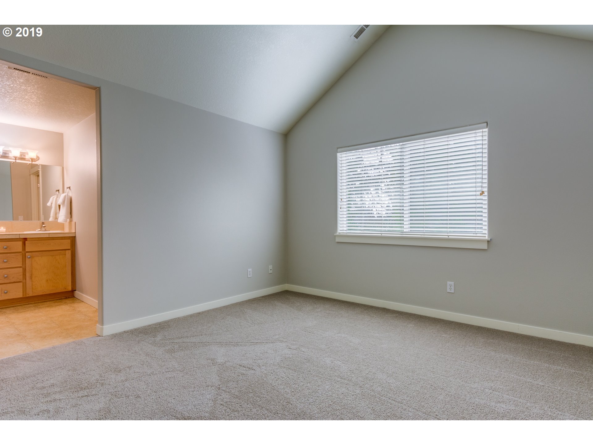 30534 Southwest Ruth Street Wilsonville, OR 97070 - Photo 19 of 30 Gallery Image 19