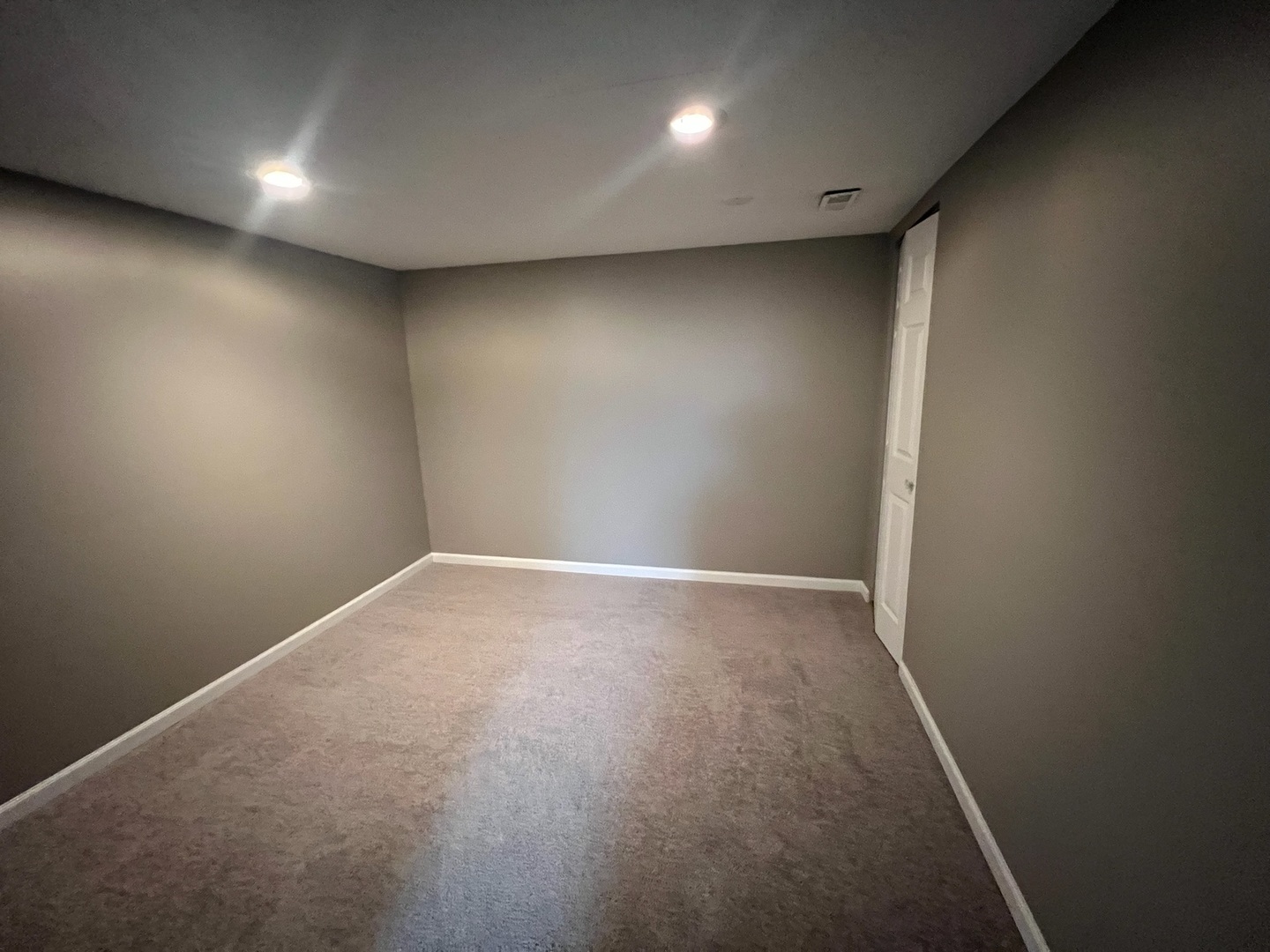 548 Delaware Trail Carol Stream, IL 60188 - Photo 23 of 26 a view of empty room