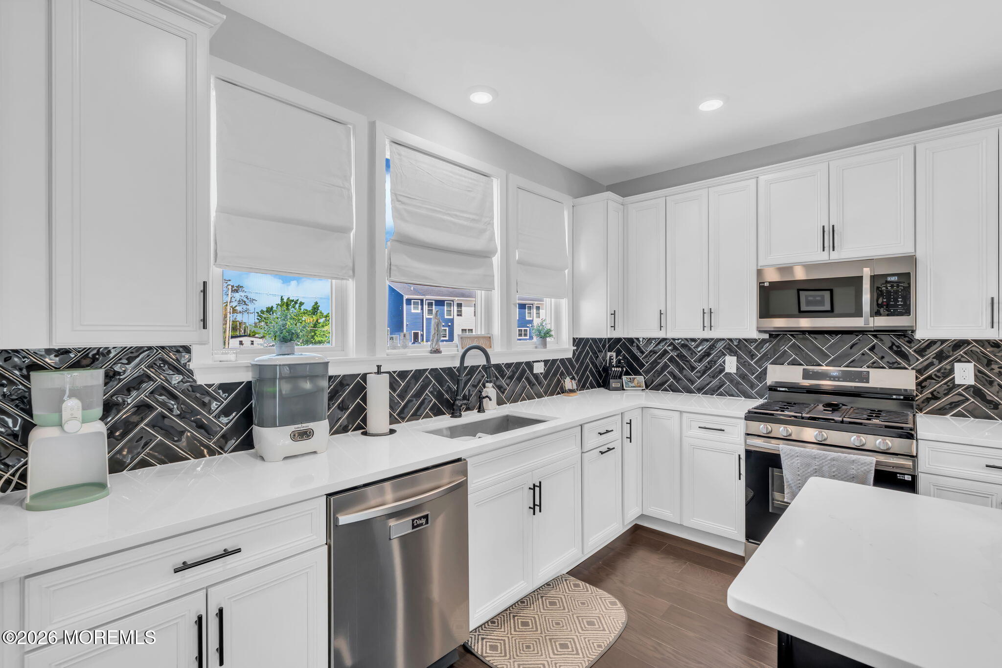 12 Raritan Boulevard Keyport, NJ 07735 - Photo 22 of 46 20-web-or-mls-DSC01754