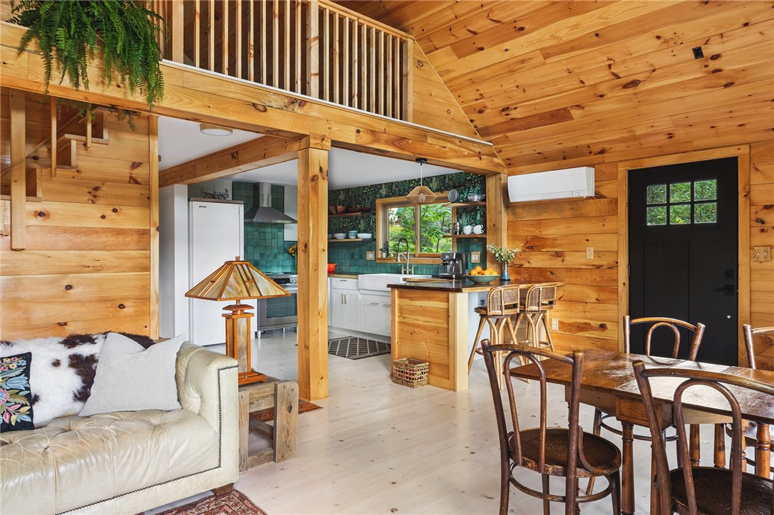 135 High Pine Meadows Road Middleburgh, NY 12122 - Photo 11 of 26 Living area