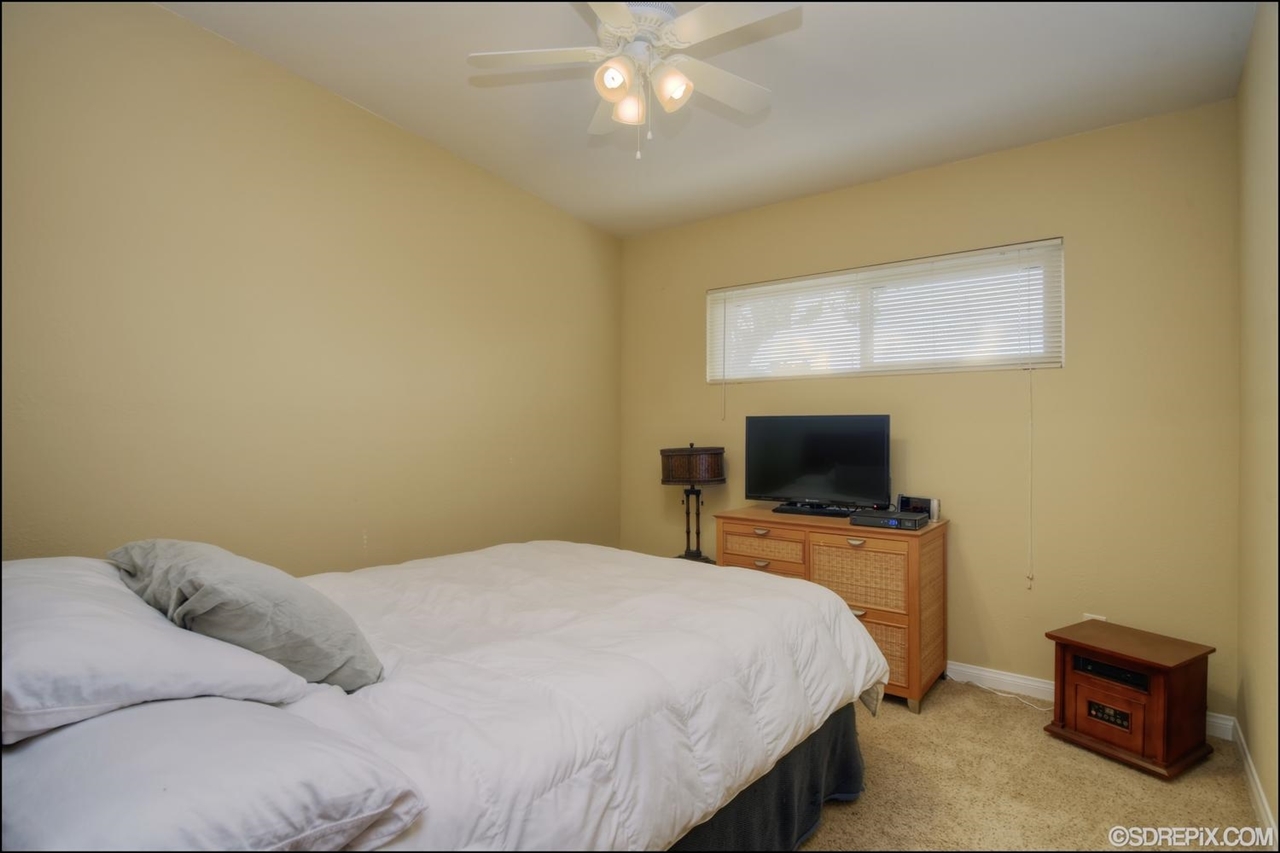 13682 Somerset Road Poway, CA 92064 - Photo 12 of 25