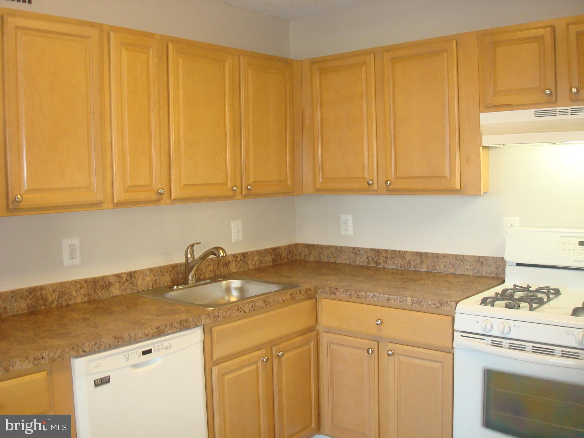 5225 Pooks Hill Road, Unit 323S Bethesda, MD 20814 - Photo 12 of 36