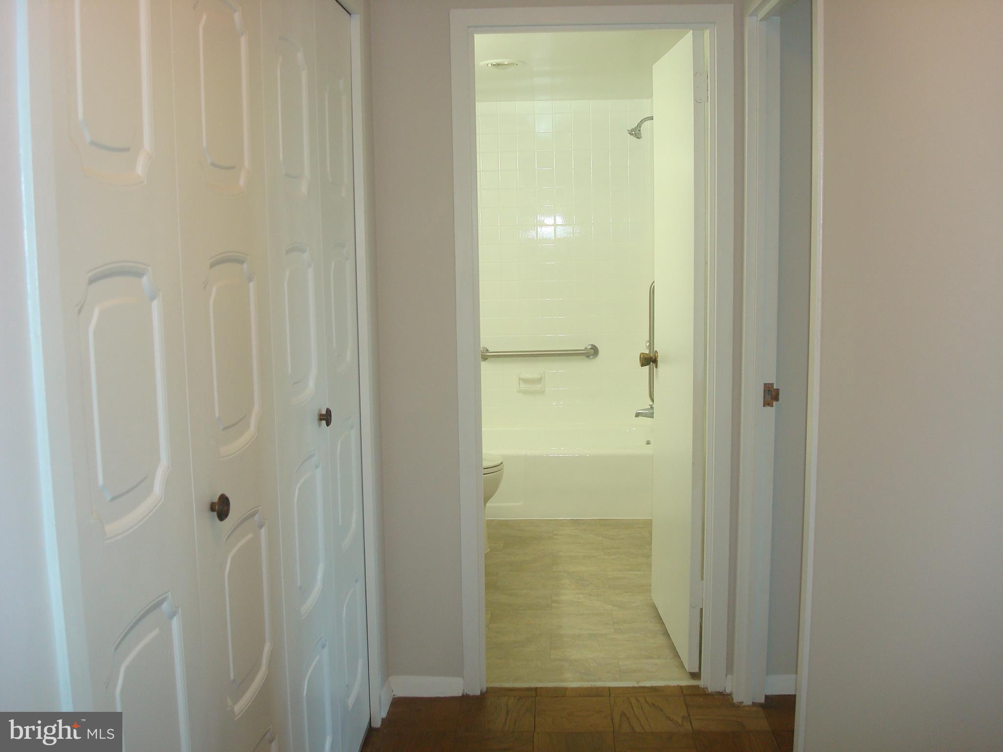 5225 Pooks Hill Road, Unit 323S Bethesda, MD 20814 - Photo 17 of 36