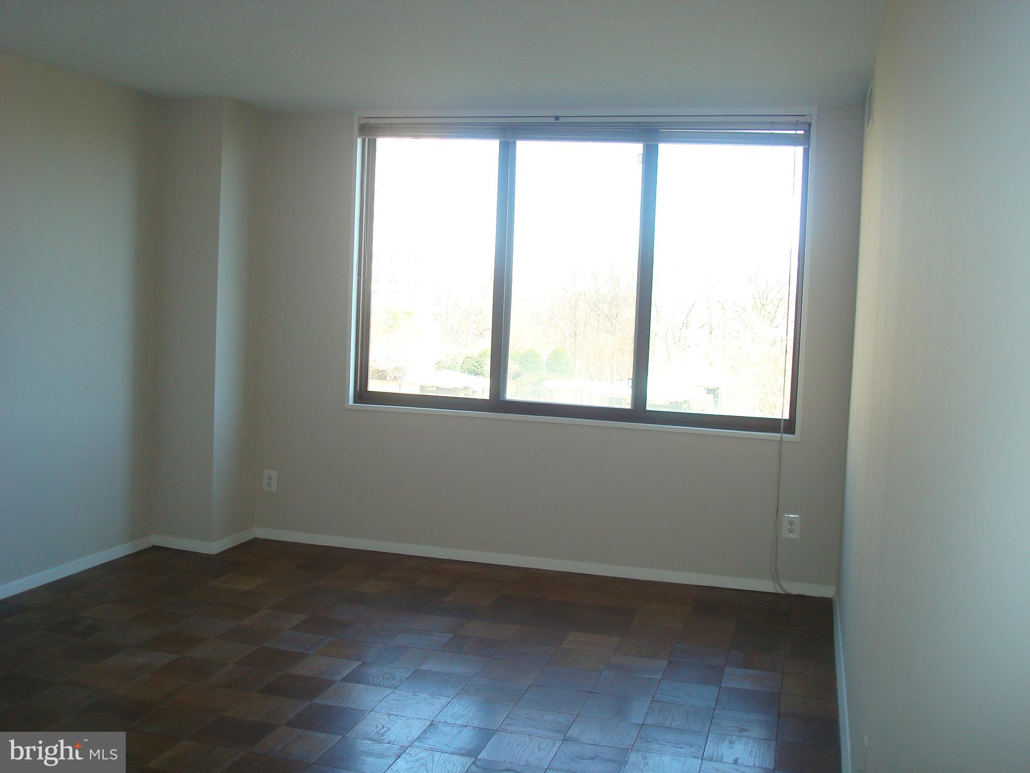 5225 Pooks Hill Road, Unit 323S Bethesda, MD 20814 - Photo 18 of 36