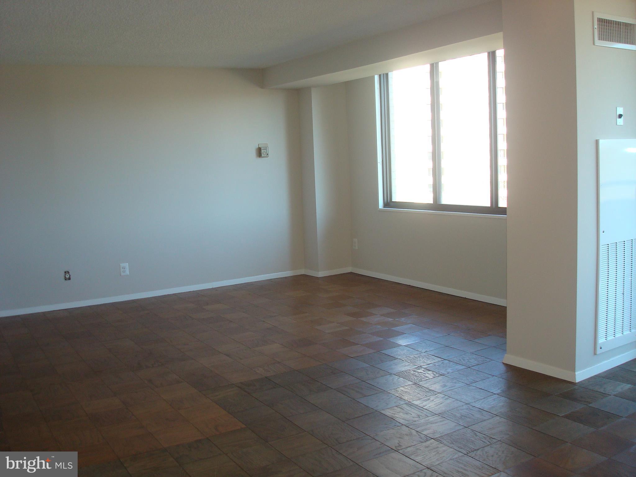 5225 Pooks Hill Road, Unit 323S Bethesda, MD 20814 - Photo 4 of 36