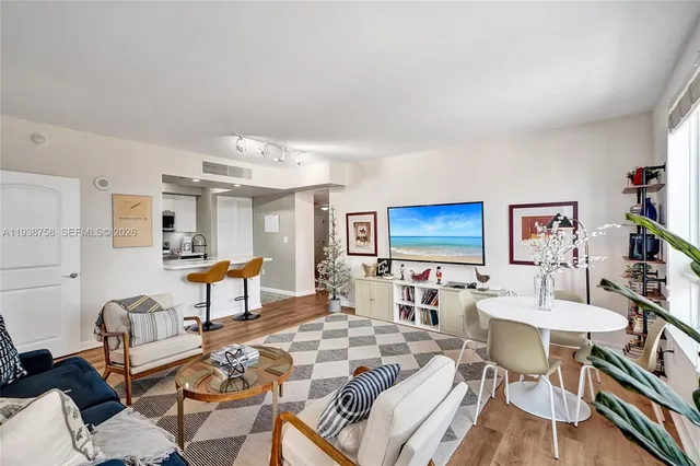 $535,000 | 7350 Southwest 89th Street, Unit 911S, Miami, FL 33156