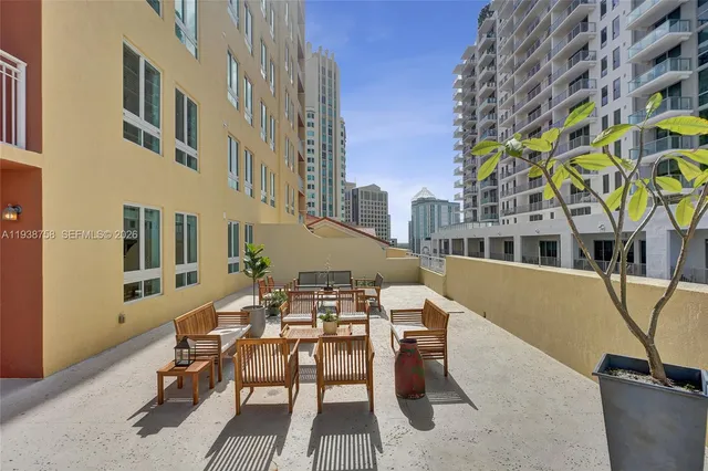 $535,000 | 7350 Southwest 89th Street, Unit 911S, Miami, FL 33156