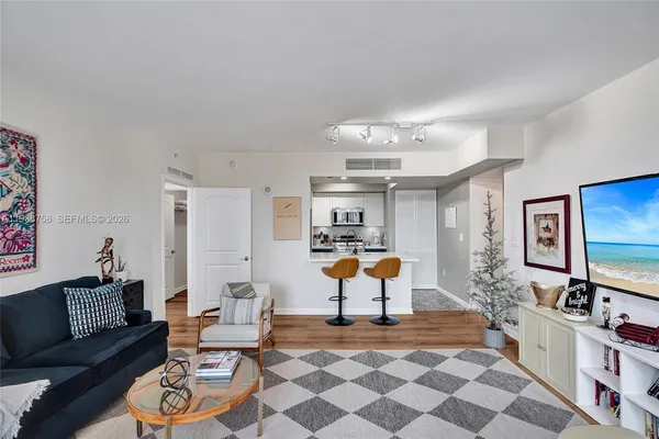 $525,000 | 7350 Southwest 89th Street, Unit 911S, Miami, FL 33156