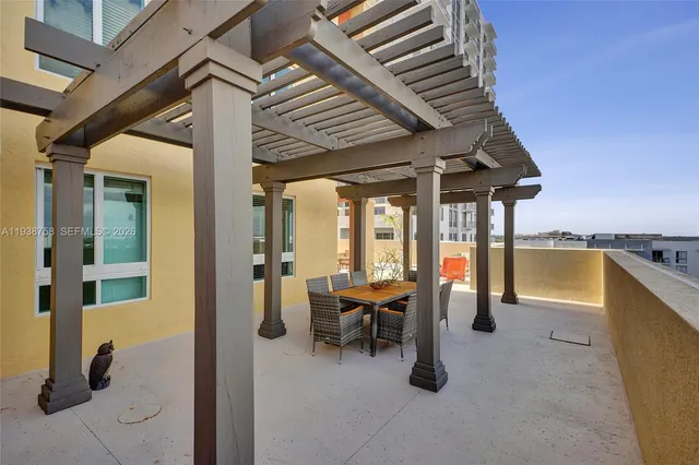 $535,000 | 7350 Southwest 89th Street, Unit 911S, Miami, FL 33156