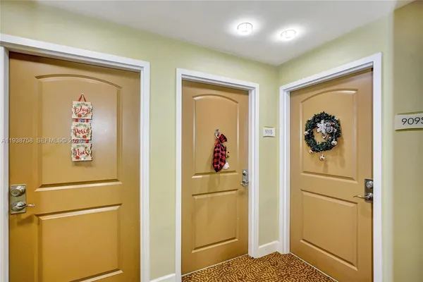 $525,000 | 7350 Southwest 89th Street, Unit 911S, Miami, FL 33156