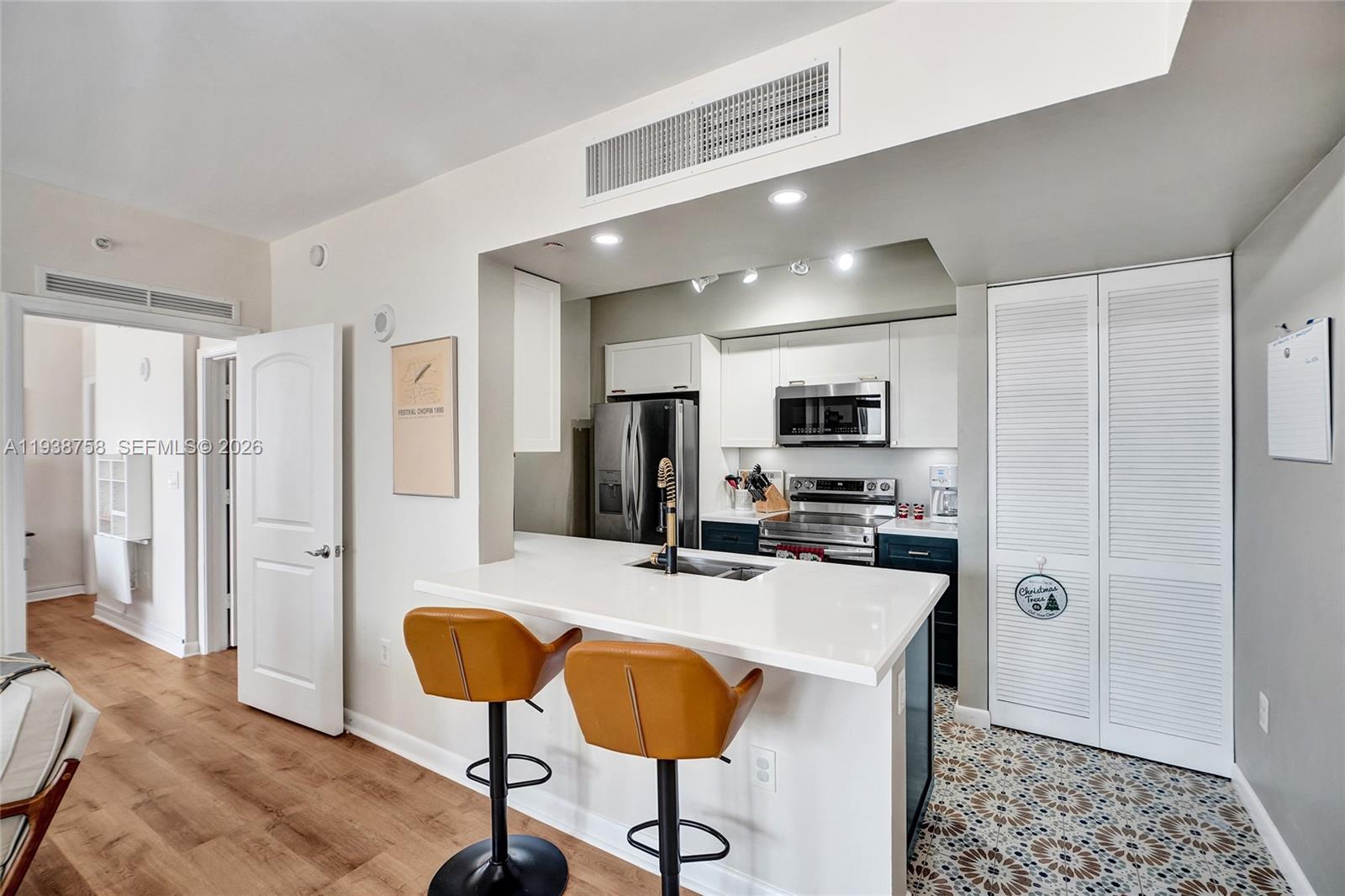 7350 Southwest 89th Street, Unit 911S Miami, FL 33156 - Photo 6 of 41