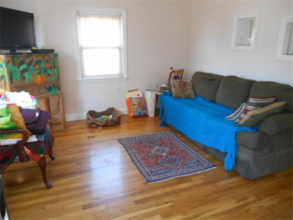 71 Bluff Road Weymouth, MA 02191 - Photo 3 of 10