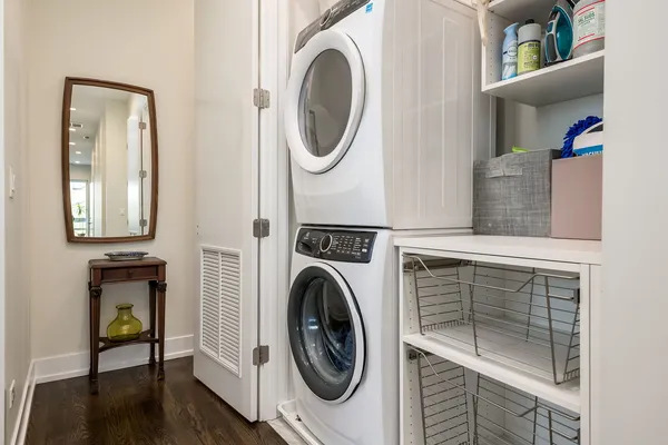 $725,000 | 5236 North Kenmore Avenue, Unit 3S, Chicago, IL 60640