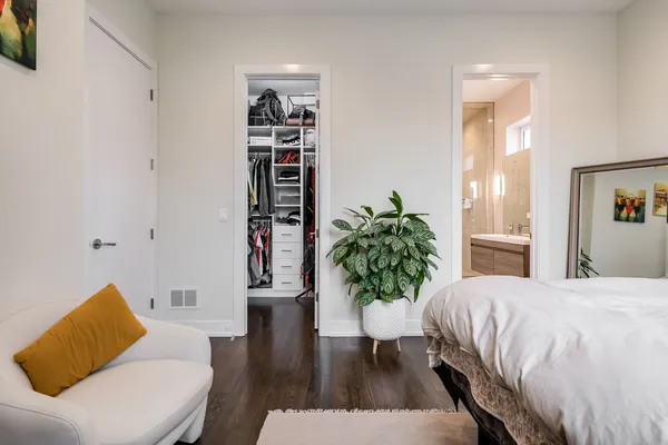 $725,000 | 5236 North Kenmore Avenue, Unit 3S, Chicago, IL 60640