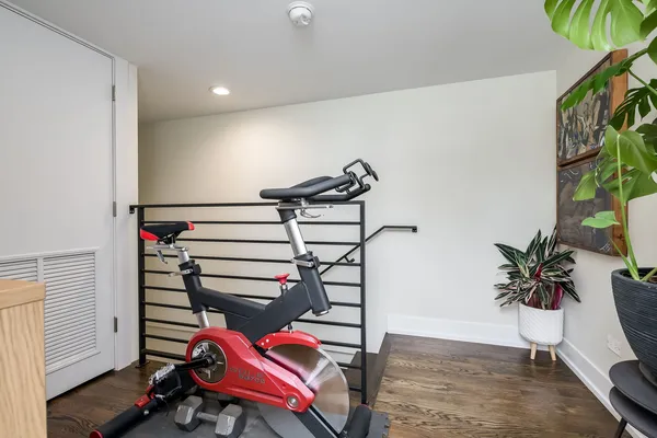 $725,000 | 5236 North Kenmore Avenue, Unit 3S, Chicago, IL 60640