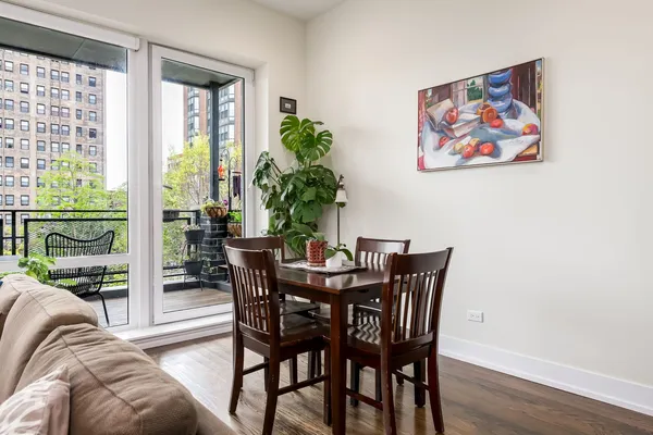 $725,000 | 5236 North Kenmore Avenue, Unit 3S, Chicago, IL 60640