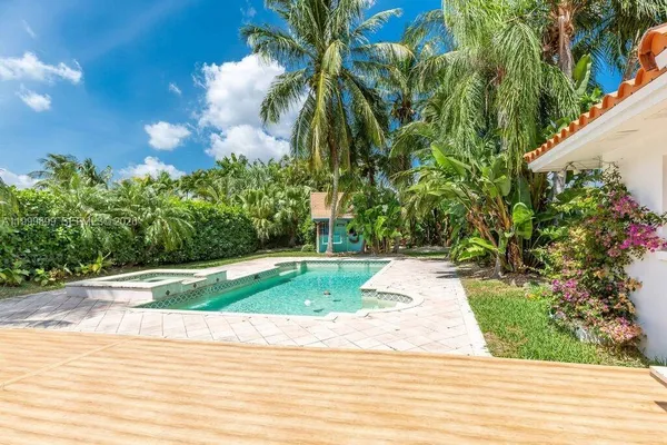 $8,500 | 14610 Tarpon Drive, Coral Gables, FL 33158