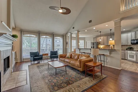 $745,000 | 7 Vincent Court, The Woodlands, TX 77382