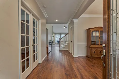 $745,000 | 7 Vincent Court, The Woodlands, TX 77382