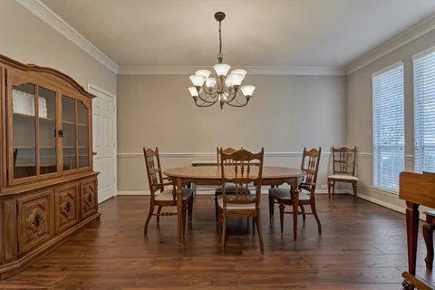 $745,000 | 7 Vincent Court, The Woodlands, TX 77382