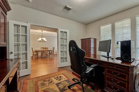 $745,000 | 7 Vincent Court, The Woodlands, TX 77382