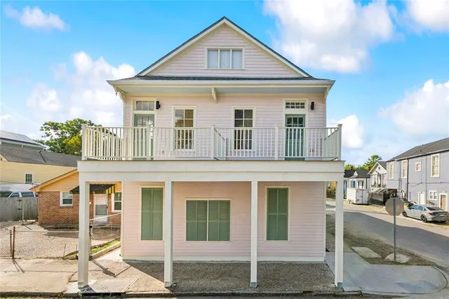 $1,350 | 3440 Laurel Street, New Orleans, LA 70115