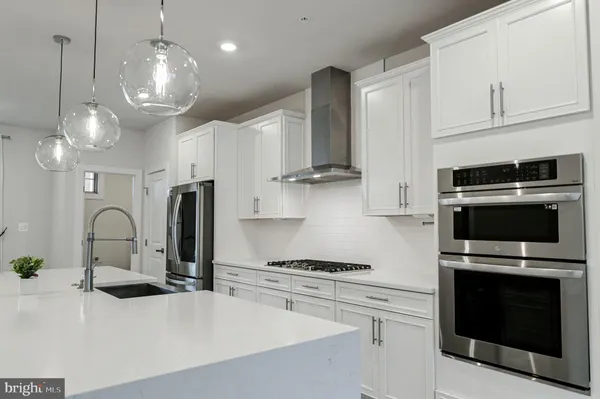 $899,900 | 10689 Fairgrounds Drive, Fairfax, VA 22030