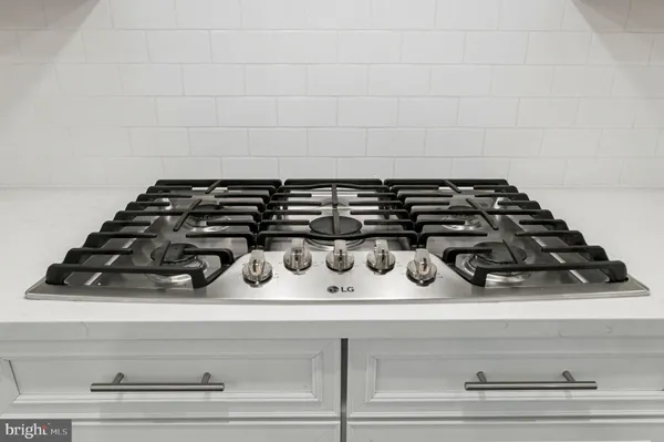 $899,900 | 10689 Fairgrounds Drive, Fairfax, VA 22030