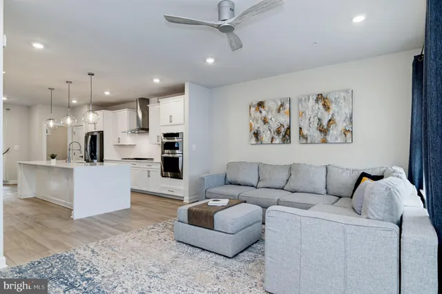 $899,900 | 10689 Fairgrounds Drive, Fairfax, VA 22030