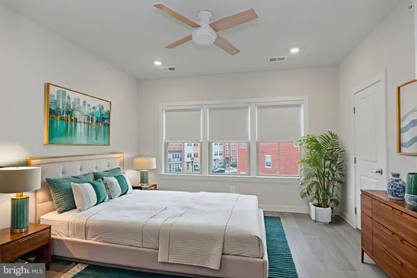 $899,900 | 10689 Fairgrounds Drive, Fairfax, VA 22030