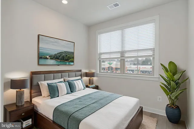 $899,900 | 10689 Fairgrounds Drive, Fairfax, VA 22030