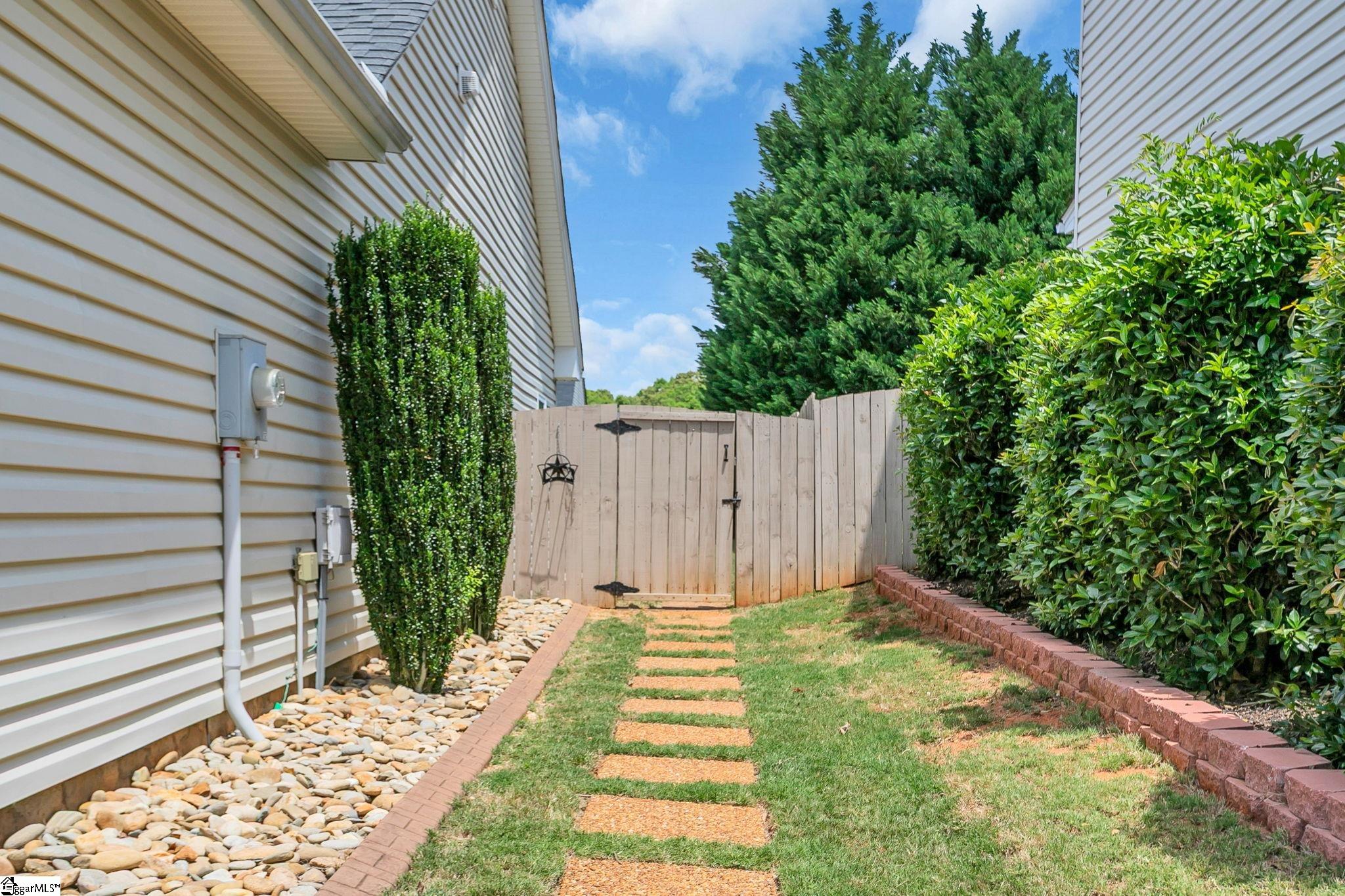 132 St Johns Street Simpsonville, SC 29680 - Photo 37 of 42