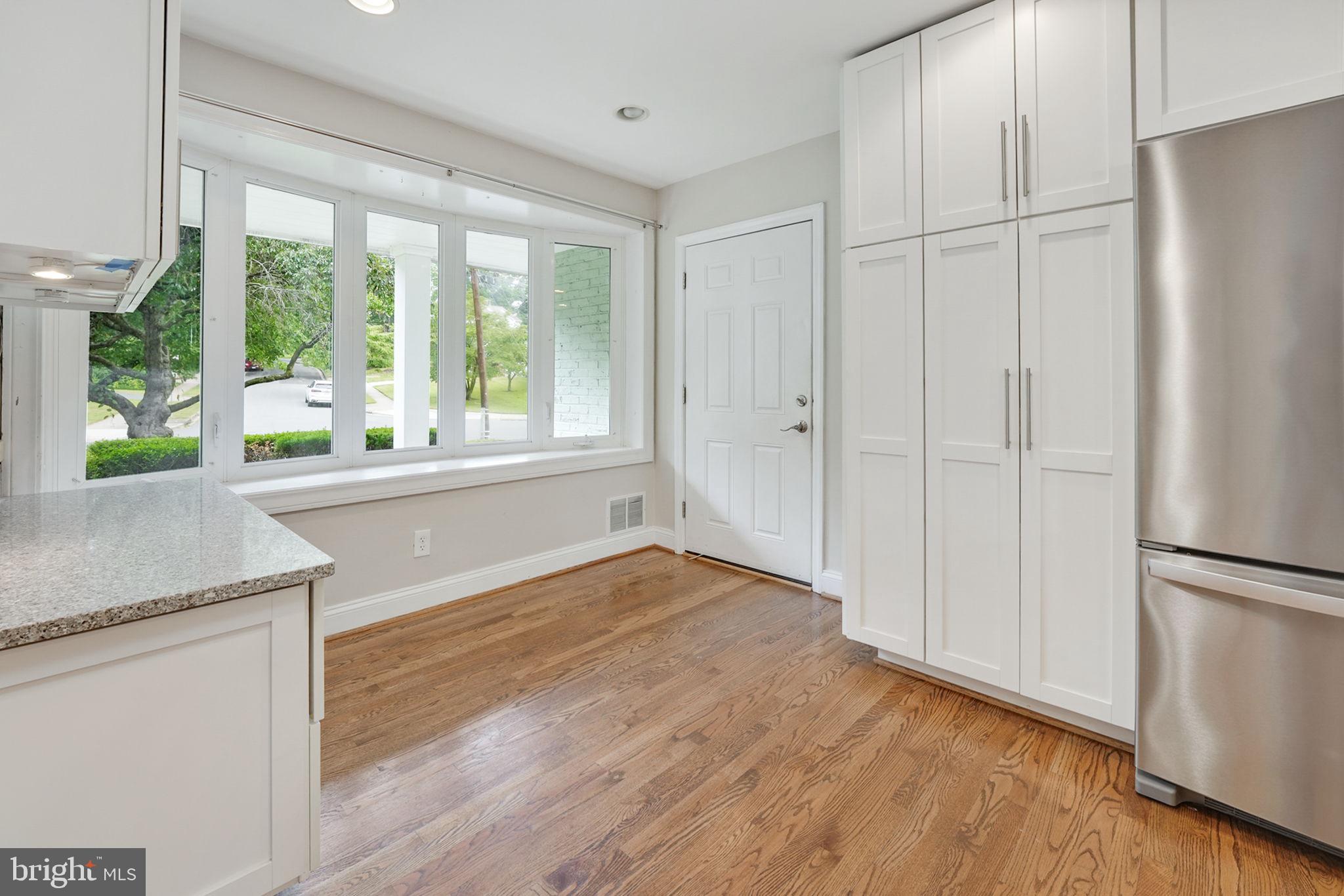 6811 Lemon Road McLean, VA 22101 - Photo 8 of 48