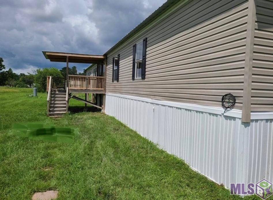 11045 Savoy Road St. Amant, LA 70774 - Photo 2 of 14 New Skirting!