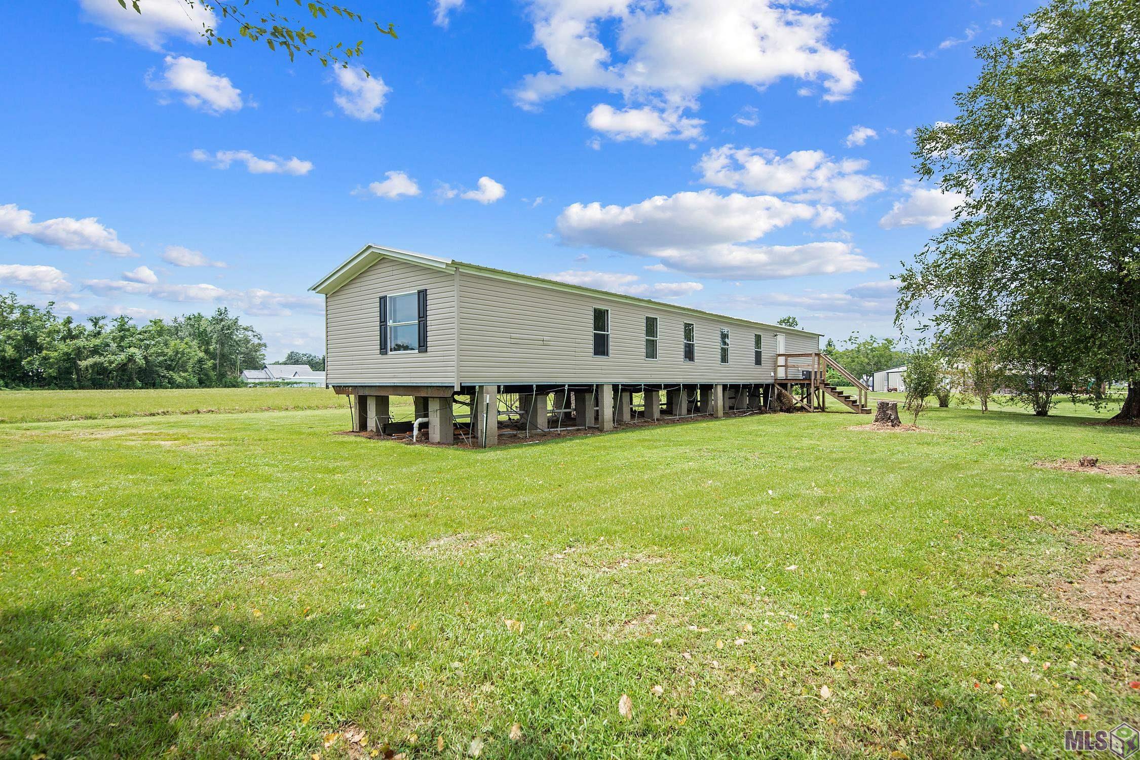 11045 Savoy Road St. Amant, LA 70774 - Photo 3 of 14 Gallery Image 3