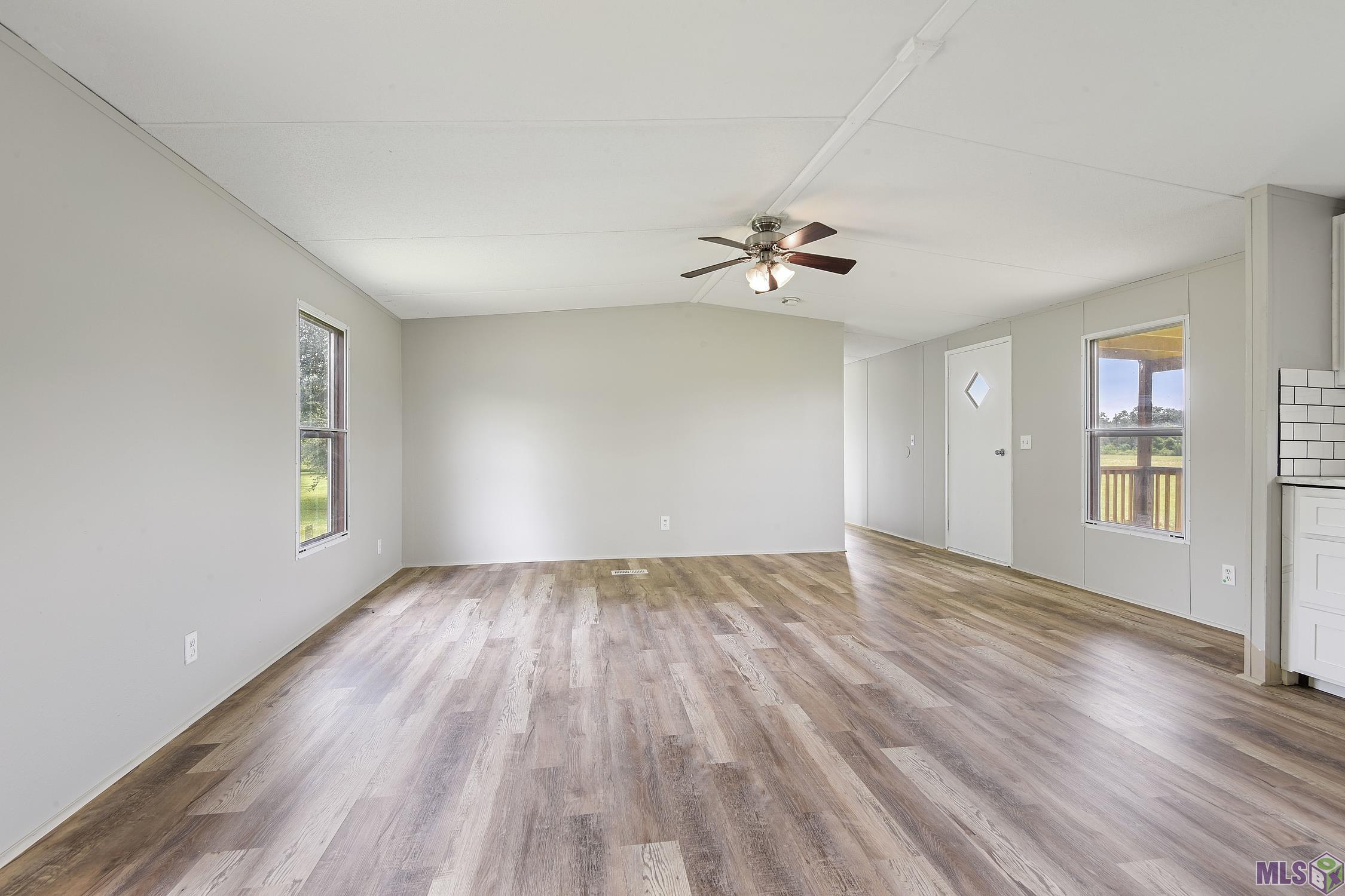 11045 Savoy Road St. Amant, LA 70774 - Photo 7 of 14 Gallery Image 7