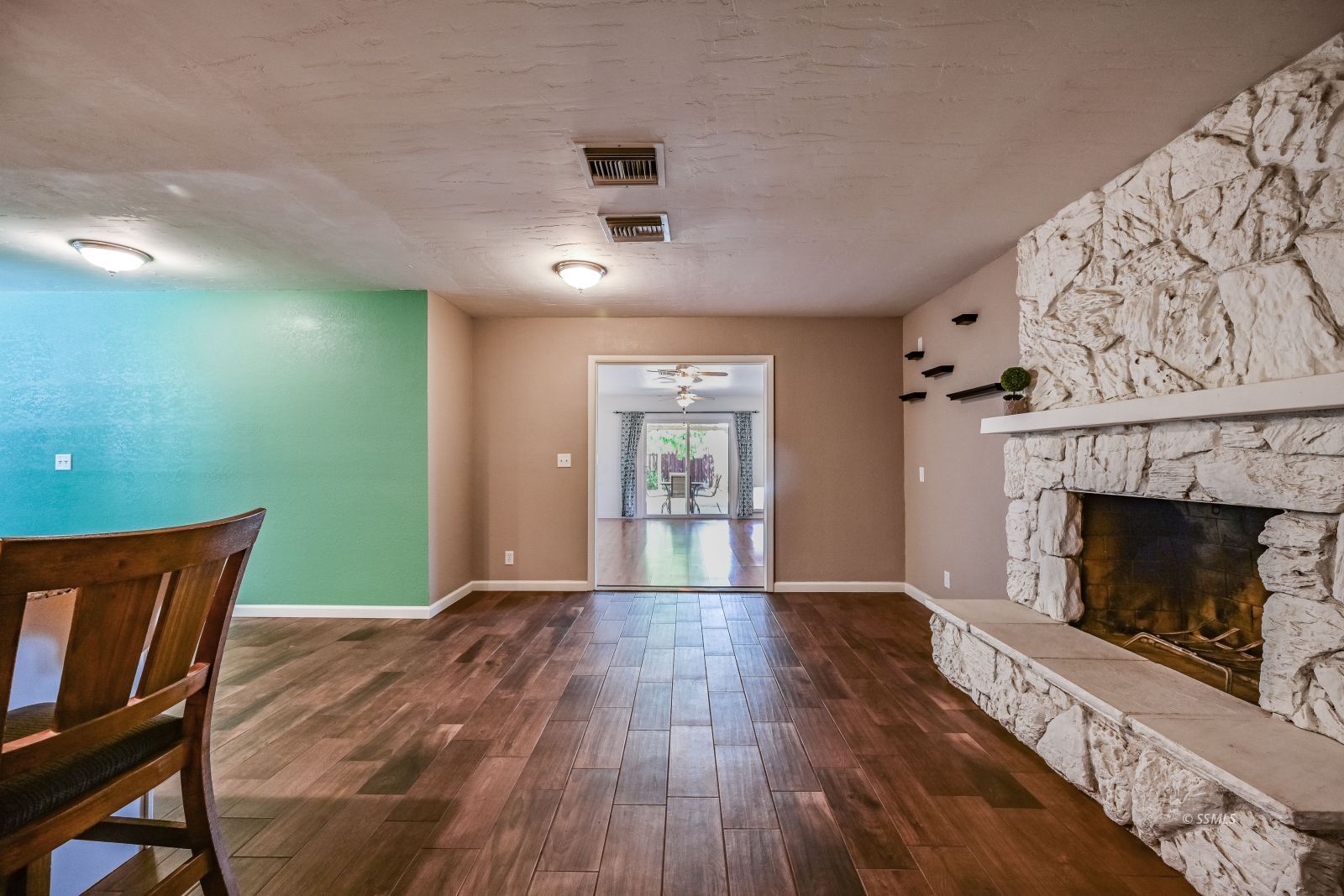229 South Broadway Street Ridgecrest, CA 93555 - Photo 18 of 40