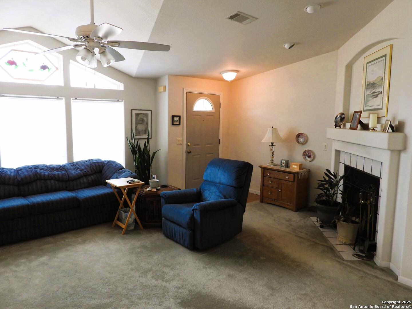 460 Faurie Road Lakehills, TX 78063 - Photo 10 of 46 Gallery Image 10
