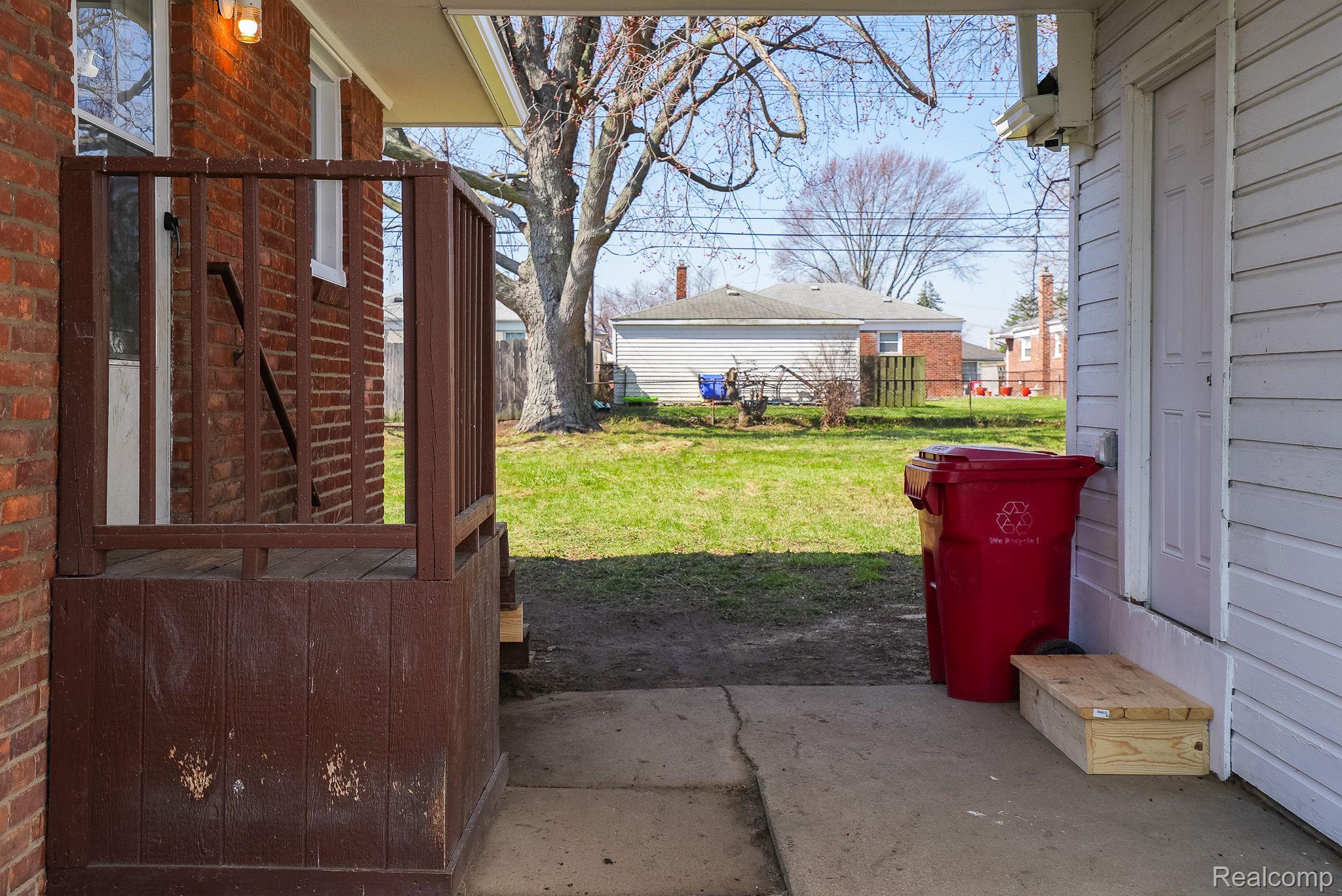 23781 Roxana Avenue Eastpointe, MI 48021 - Photo 5 of 61 Gallery Image 5
