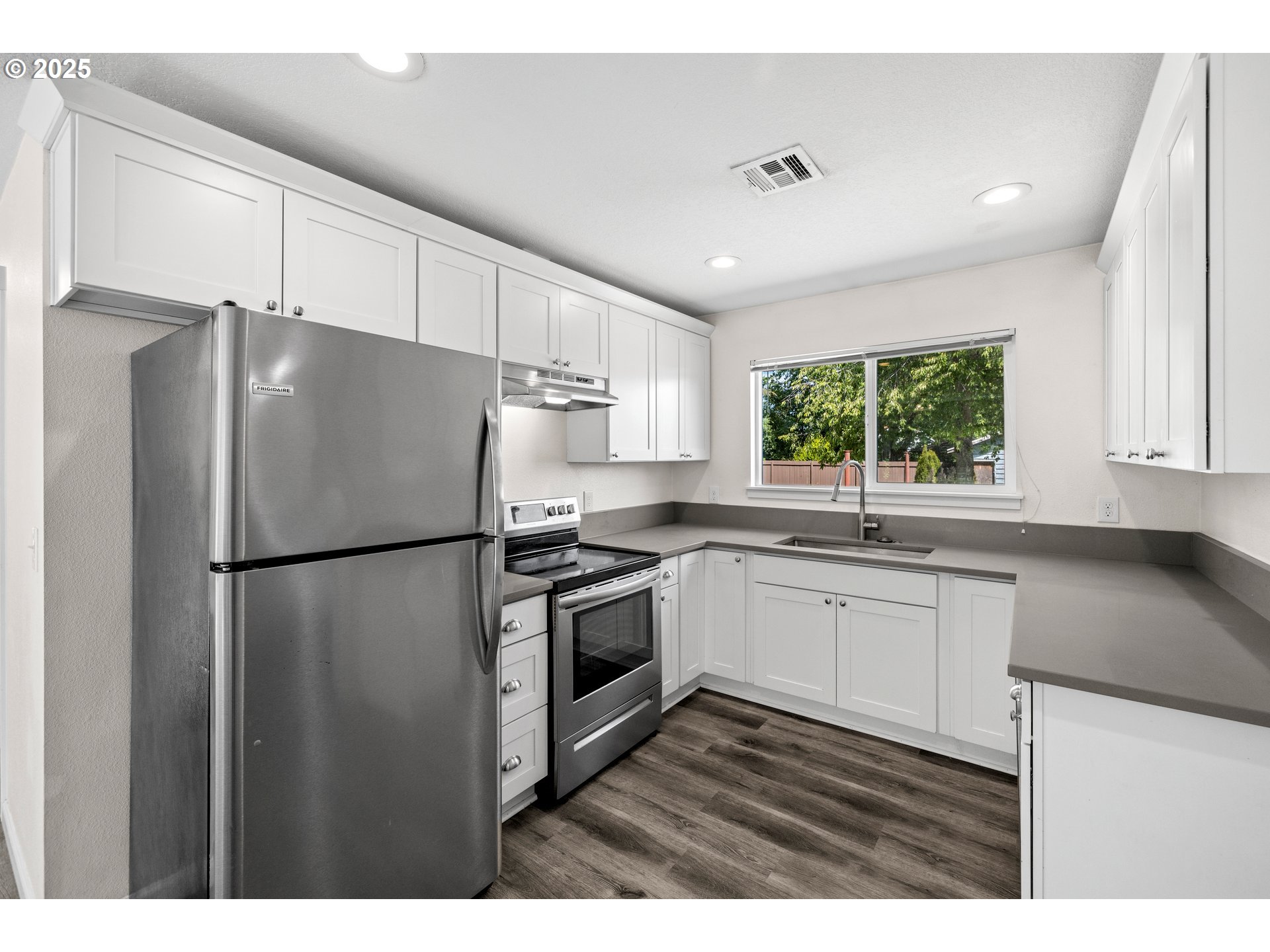 13425 Southwest 3rd Street Beaverton, OR 97005 - Photo 14 of 45 Gallery Image 14