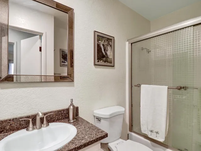 $188,000 | 470 North Villa Court, Unit 208, Palm Springs, CA 92262