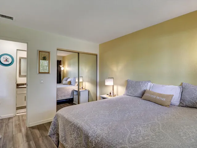 $188,000 | 470 North Villa Court, Unit 208, Palm Springs, CA 92262