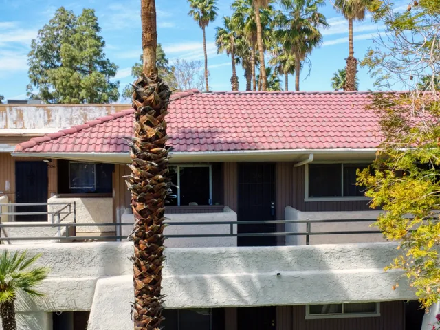 $188,000 | 470 North Villa Court, Unit 208, Palm Springs, CA 92262