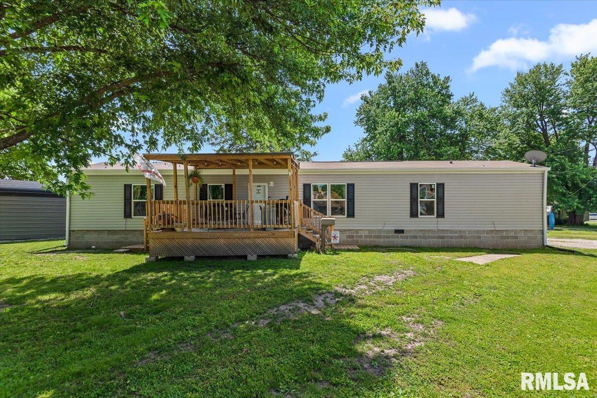 421 West Monroe Street Girard, IL 62640 - Photo 2 of 36