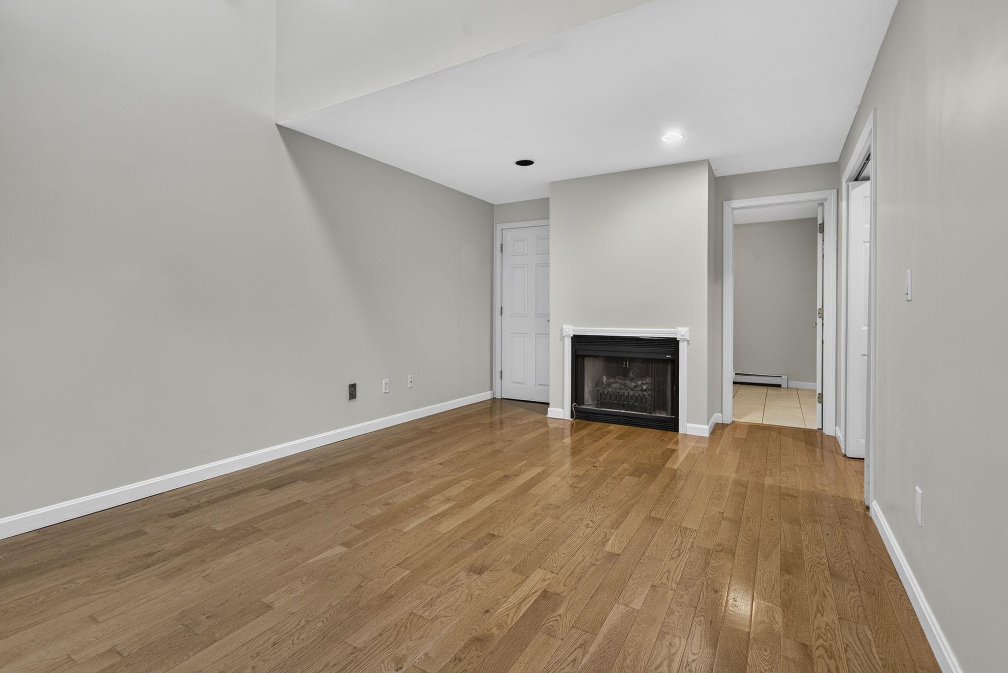 12 Ryan Road, Unit B Goffstown, NH 03045 - Photo 20 of 60