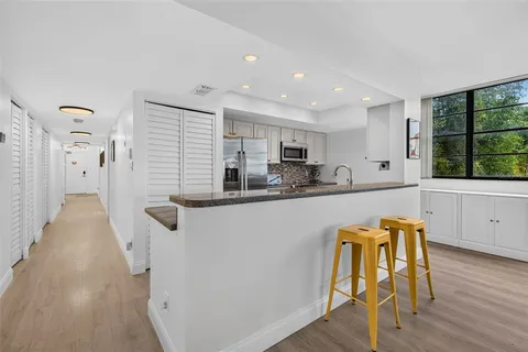 $599,900 | 602 Lime Avenue, Unit 101, Clearwater, FL 33756