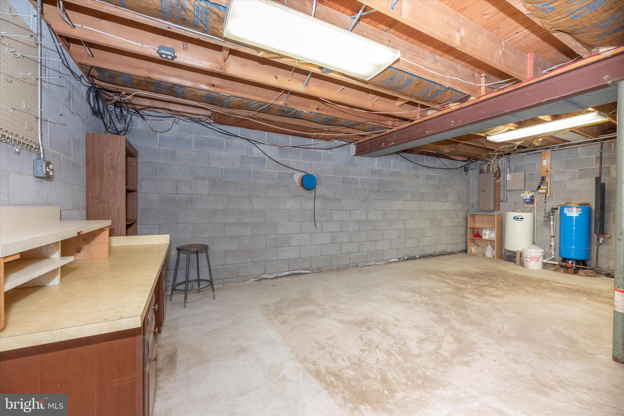 11222 Alton Road Frederick, MD 21701 - Photo 46 of 55 Workspace in lower.