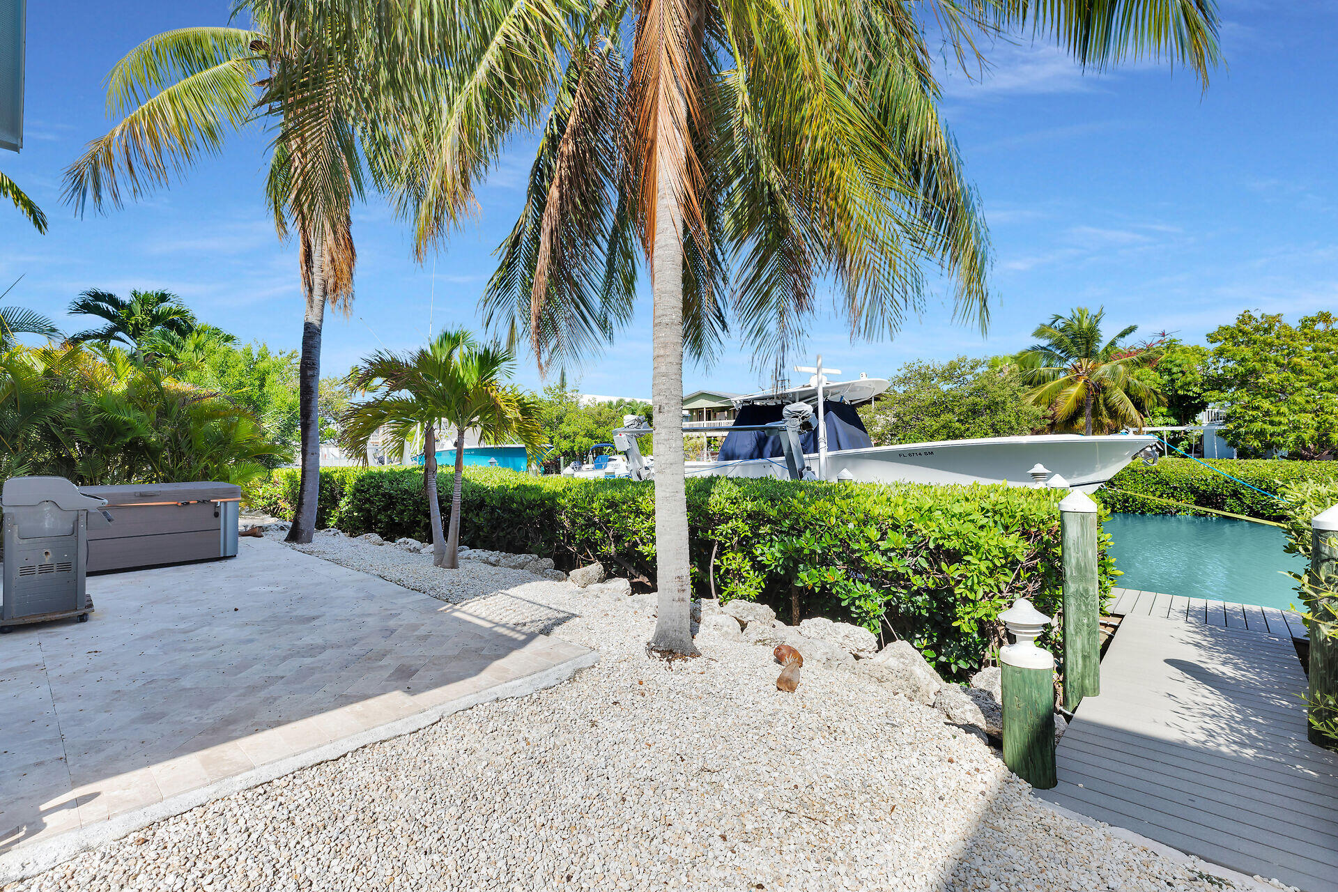 319 Sombrero Beach Road, Unit 2 Marathon, FL 33050 - Photo 4 of 47 virtual-tour-364918-03