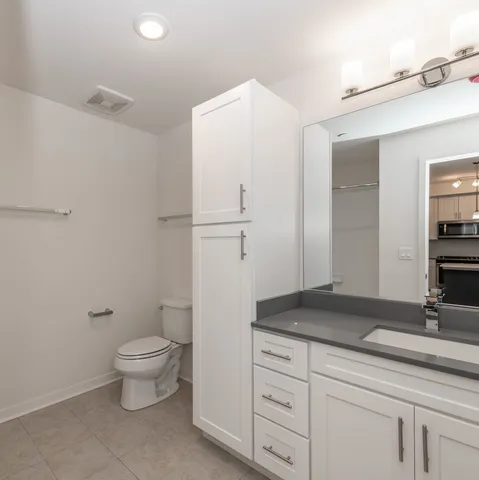 $2,492 | 21599 West Field Court, Unit 1213, Deer Park, IL 60010